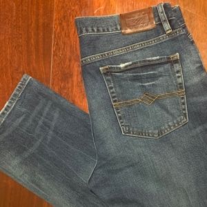 Joseph Abboud Medium Wash Jeans, 33x32 Slim (UEC)